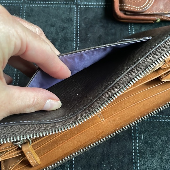 Authentic Coach Chelsea Pebbled Accordion Zip Wallet Chocolate Brown Style 40032 - Picture 6 of 6